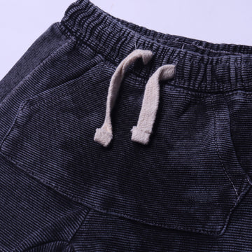 BLACK SHADED DOUBLE POCKETS SHORTS FOR BOYS